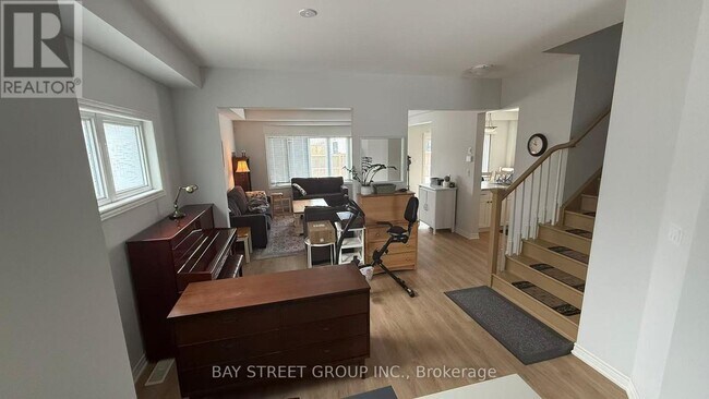 Photo - 135 Juneberry Rd