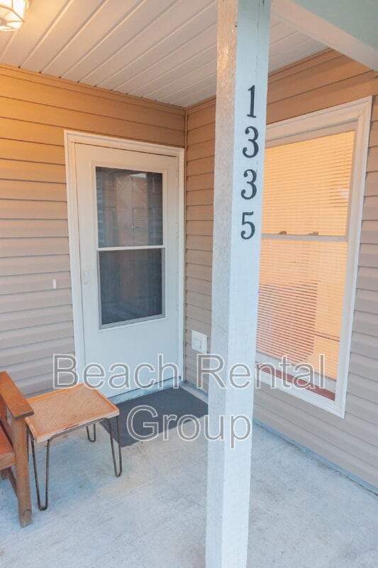 Photo - 1335 Melanie Ln