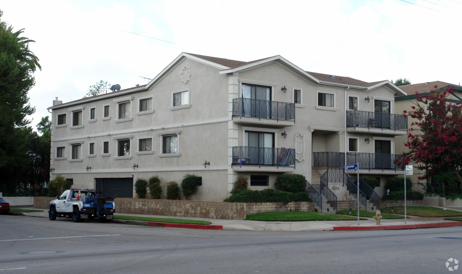 Photo - 13504 Burbank Blvd