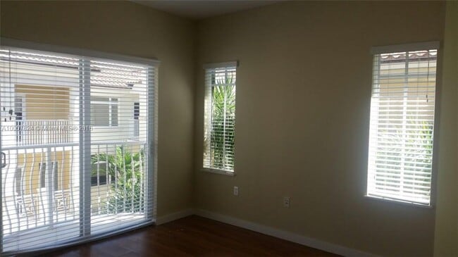 Photo - 18429 NE 28th Ave