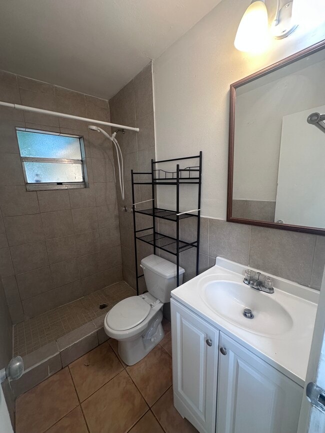 Photo - 1111 NE 204th Ter Unit #0