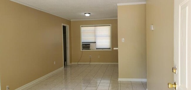 Photo - 4678 Royal Ridge Dr