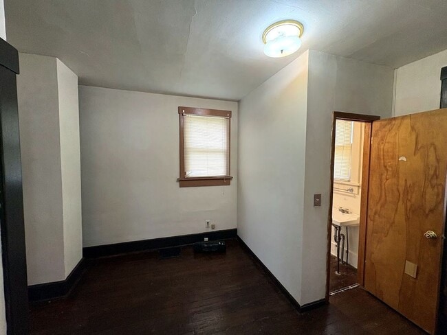 Photo - 1705 Bechel Pl NW