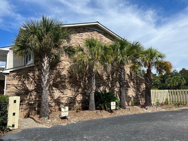 Photo - 210 25th Ave S