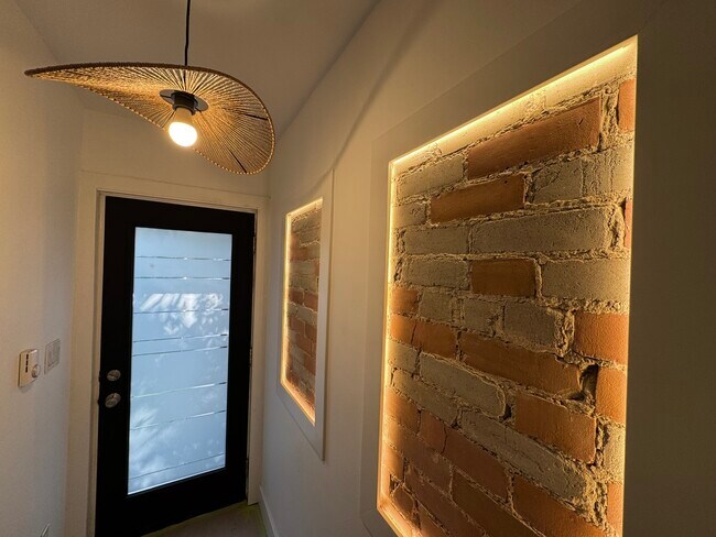 Photo - 25 Firstbrooke Rd Unit 2