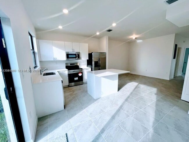 Photo - 23252 SW 128th Ave
