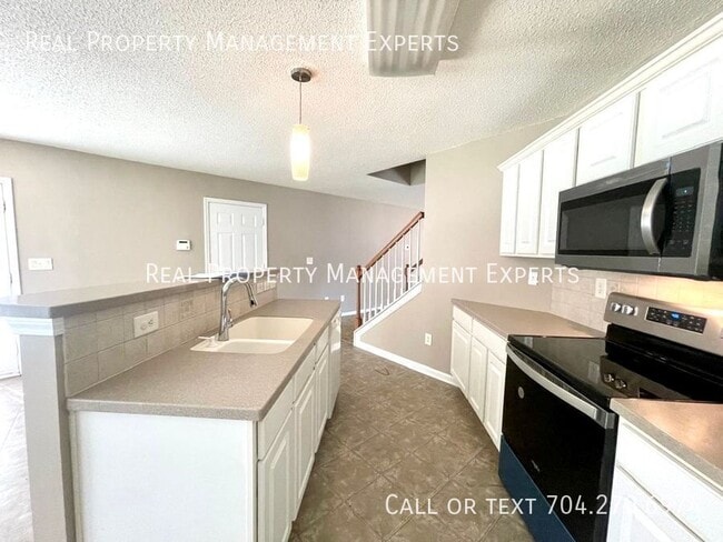 Photo - 14034 Pinyon Pine Ln