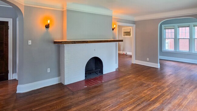 Photo - 16715 Edinborough Rd