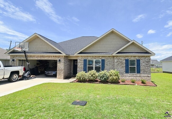 Photo - 627 Broderick Cir House