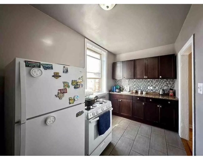 Photo - 4257 W Addison St Unit ONE BEDROOM