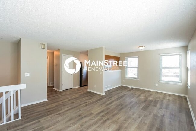 Photo - 5 Bedroom Pet-Friendly Home in AURORA, CO ...
