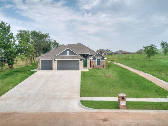 New Home For Lease in Tuttle! $500 off fir... - New Home For Lease in Tuttle! $500 off fir...