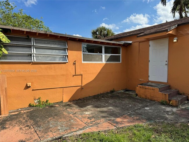 Photo - 1018 N 17th Ct Unidad 2B