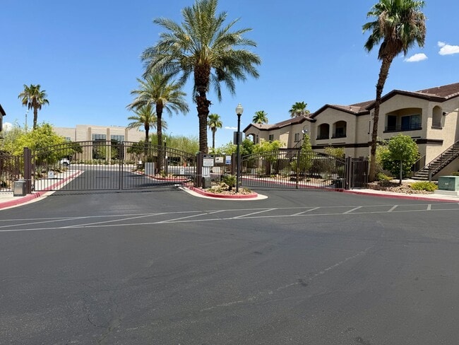 Building Photo - lowest price rental in henderson