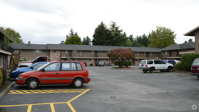 Building Photo - Colonial Villa Apartments