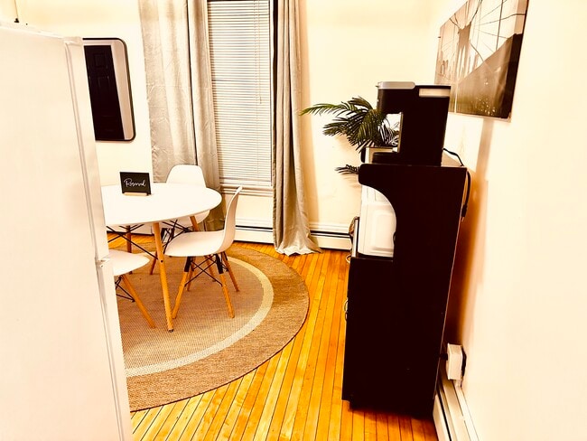 Photo - 65 Wing St Unit 4