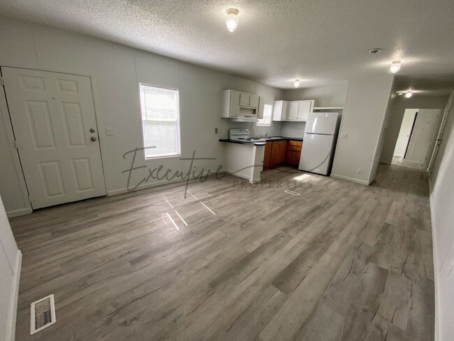 Photo - Affordable 3-Bedroom Mobile Home in Sulphur – Central AC & Private Lot