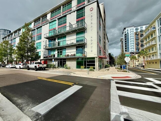 Building Photo - 101 N 12th St Unit 305