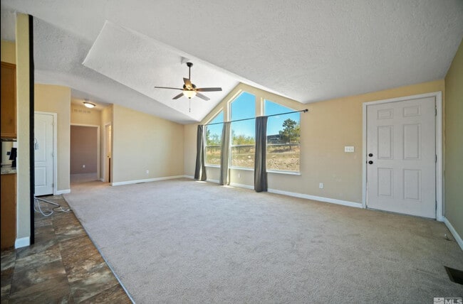Building Photo - 5185 Buffalo Dr Rental