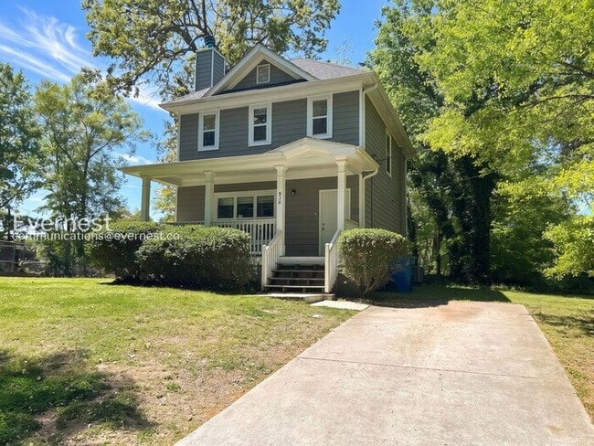 Building Photo - 838 Ridge Ave NW