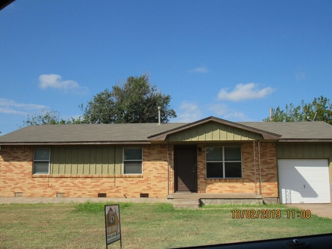 Very nice spacious home located in the Rol... - Very nice spacious home located in the Rol...
