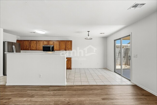 Photo - 2365 E Meadow Lark Way