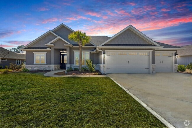 Building Photo - Sophisticated 4-Bedroom Home in Gated Fidd...