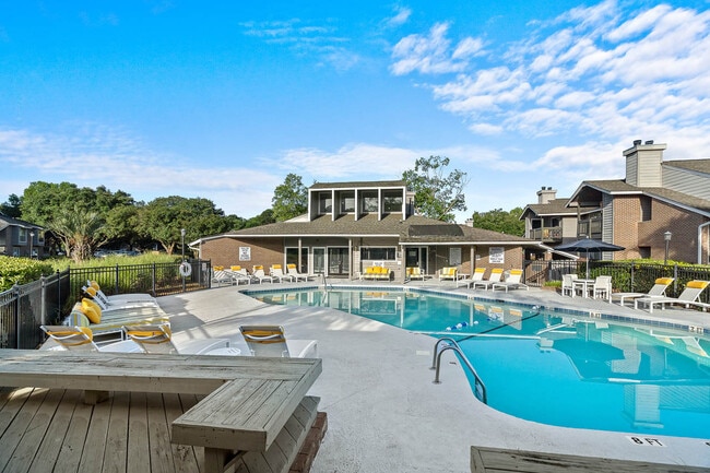 Photo - Ashley River Apartments