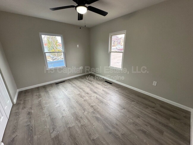 Photo - 18 W Garfield St