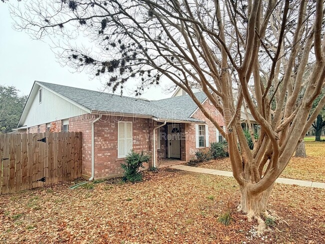 Photo - 15022 Polynesian