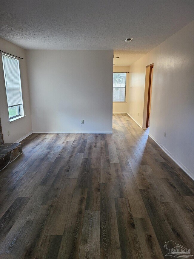 Photo - 339 E Olive Rd