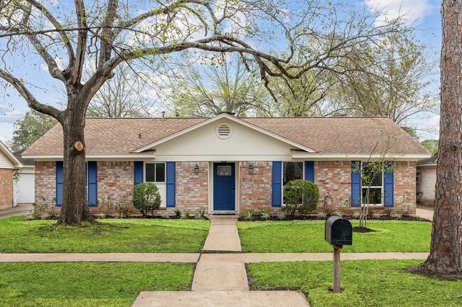 Photo - 9719 Springmont Dr