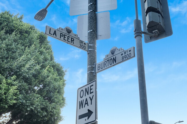 Photo - La Peer Apartments