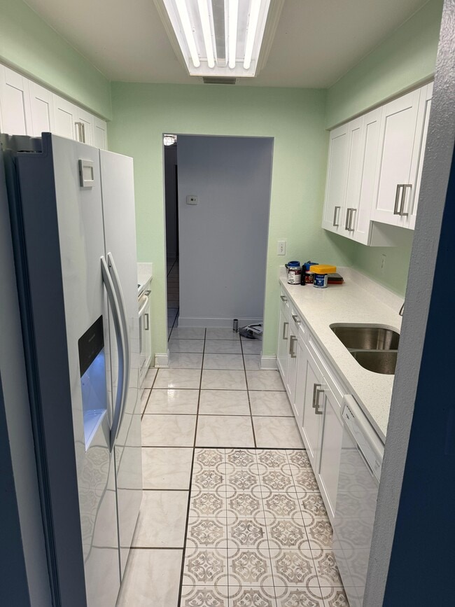 Photo - 6925 Orkney Ave N