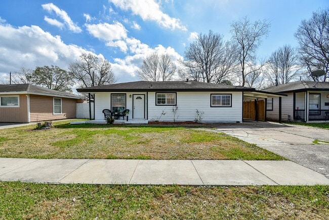 Photo - 2708 Morningside Ln