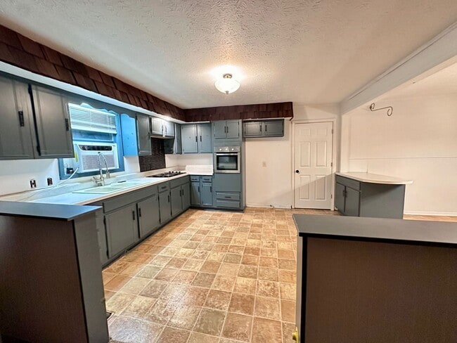 Photo - House in Grand Rivers