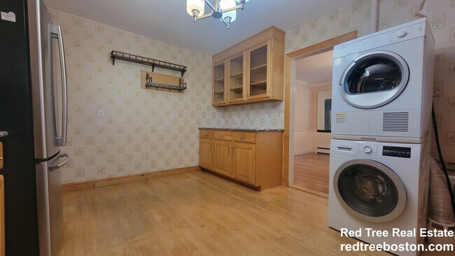 Photo - 351 Waverley Ave