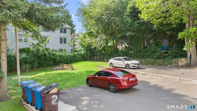 Photo - 180 Curtis St Unit 3