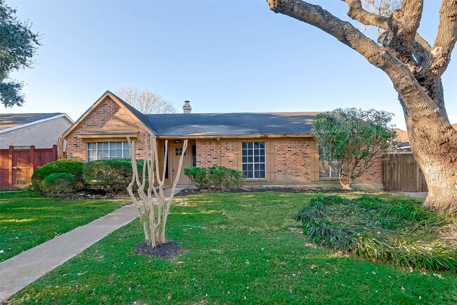 Building Photo - 22610 Deville Dr Rental