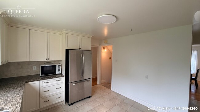 Photo - 98 Canter Blvd