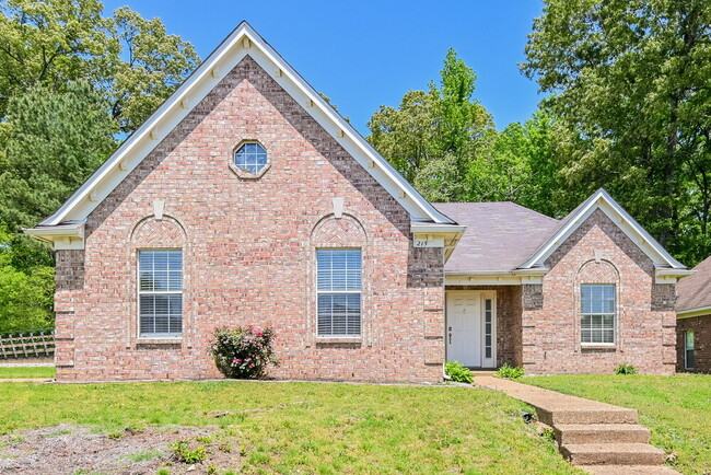 Photo - 215 Garden Springs Dr House