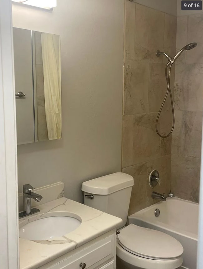 Photo - 6003 Brentcove Dr