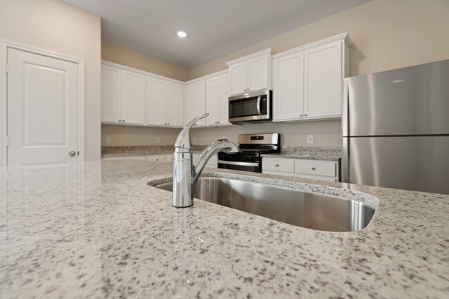 Photo - 21691 Lotus Elm St