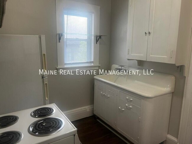 36 Third St Apt. - 36 Third St Apt. Unidad 5
