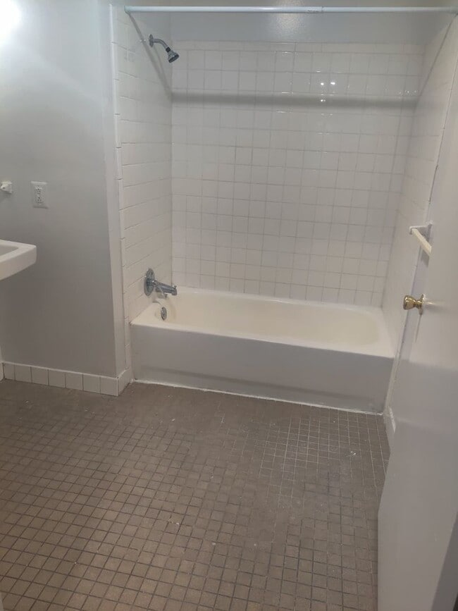 Photo - 890 N 41st St Unit A
