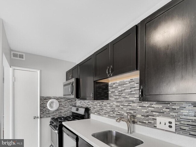 Photo - 2908 Kings Chapel Rd Unit 03/12