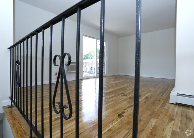 One Bedroom-Living Room Hardwood