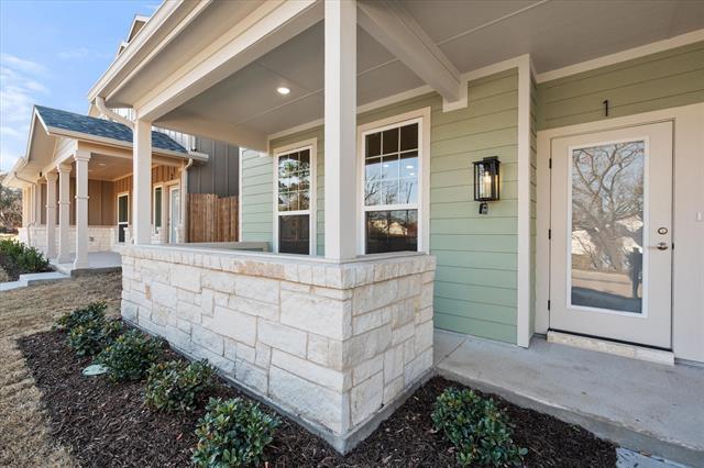 Photo - 506 E Kimball St