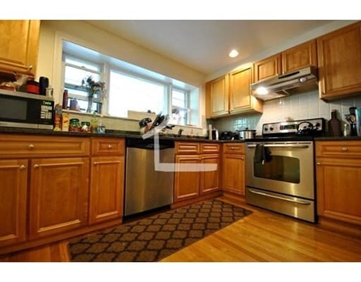 Building Photo - 39 Addington Rd Unit 1