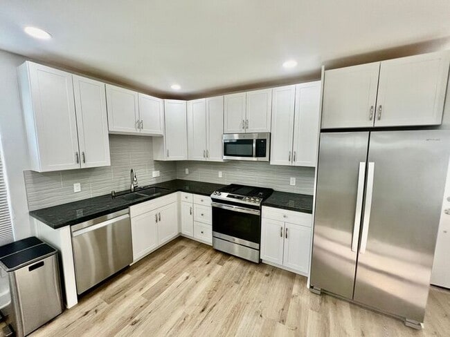 Photo - Newly build ADU 2-bedroom with a private yard in Pacific Beach!